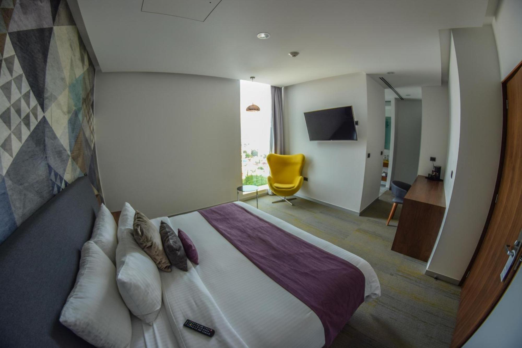 Hotel Belo Grand Морелия Стая снимка